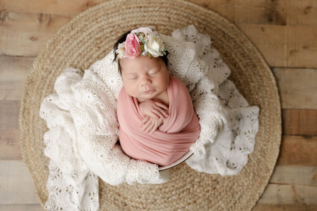 4 Reasons You Should Hire a Professional Newborn Photographer